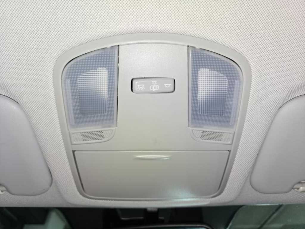 Hyundai Avante — photo 14