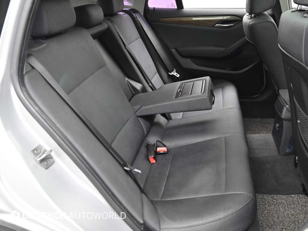 BMW X1 — photo 12