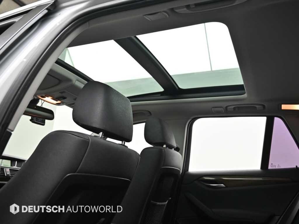 BMW X1 — photo 18