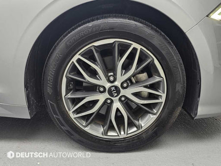 Kia K5 — photo 05