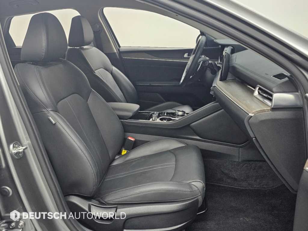 Kia K5 — photo 10
