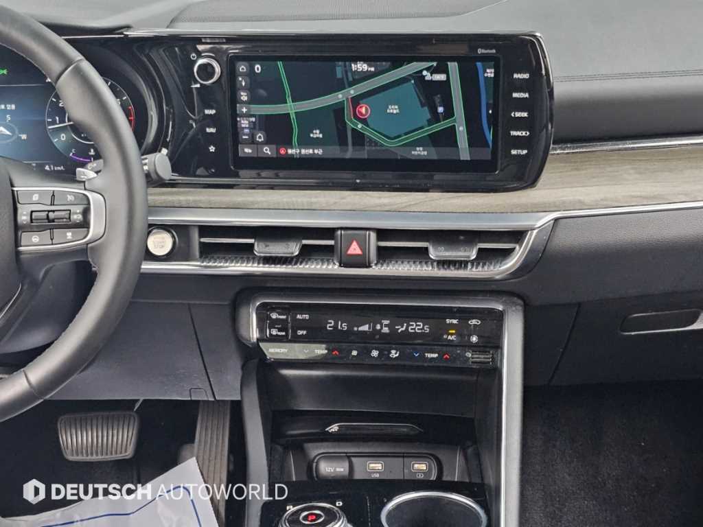 Kia K5 — photo 14