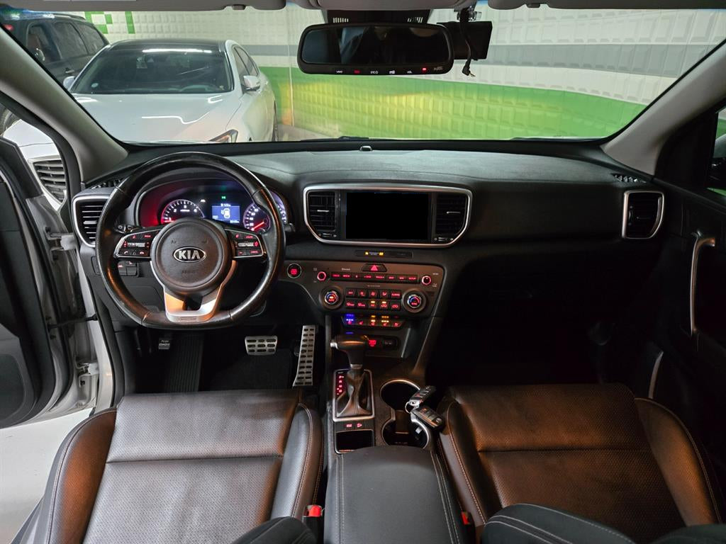 Kia Sportage — photo 08