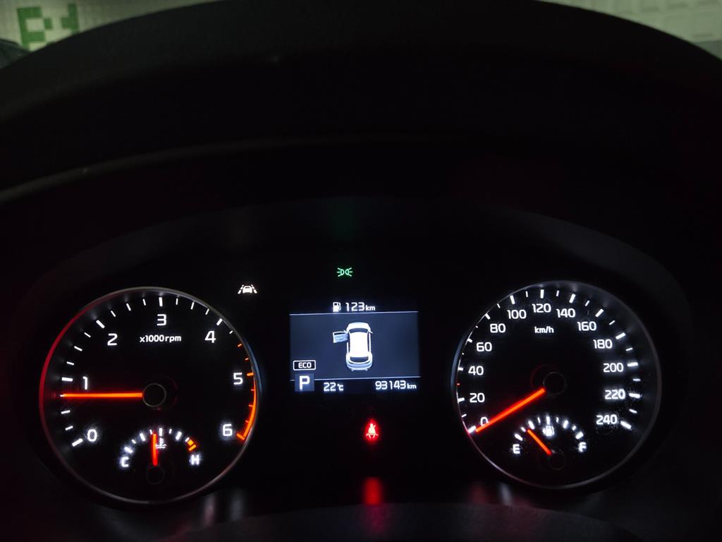 Kia Sportage — photo 09