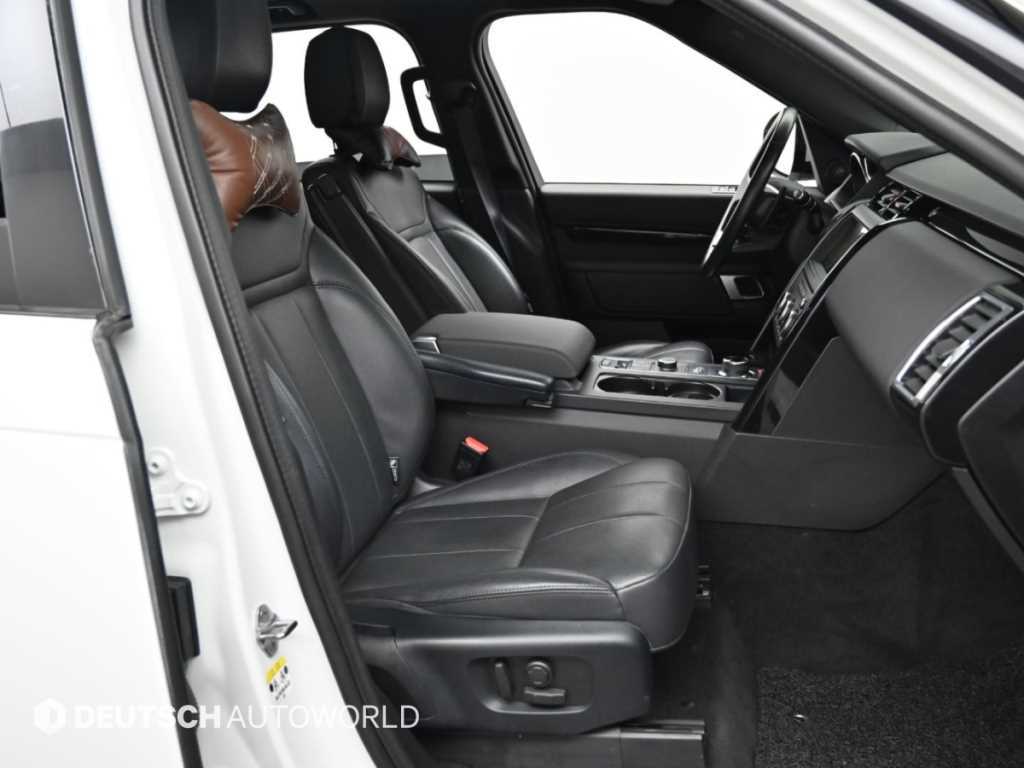 Land Rover Discovery — photo 10