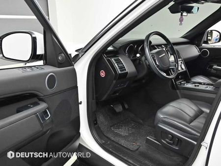 Land Rover Discovery — photo 11