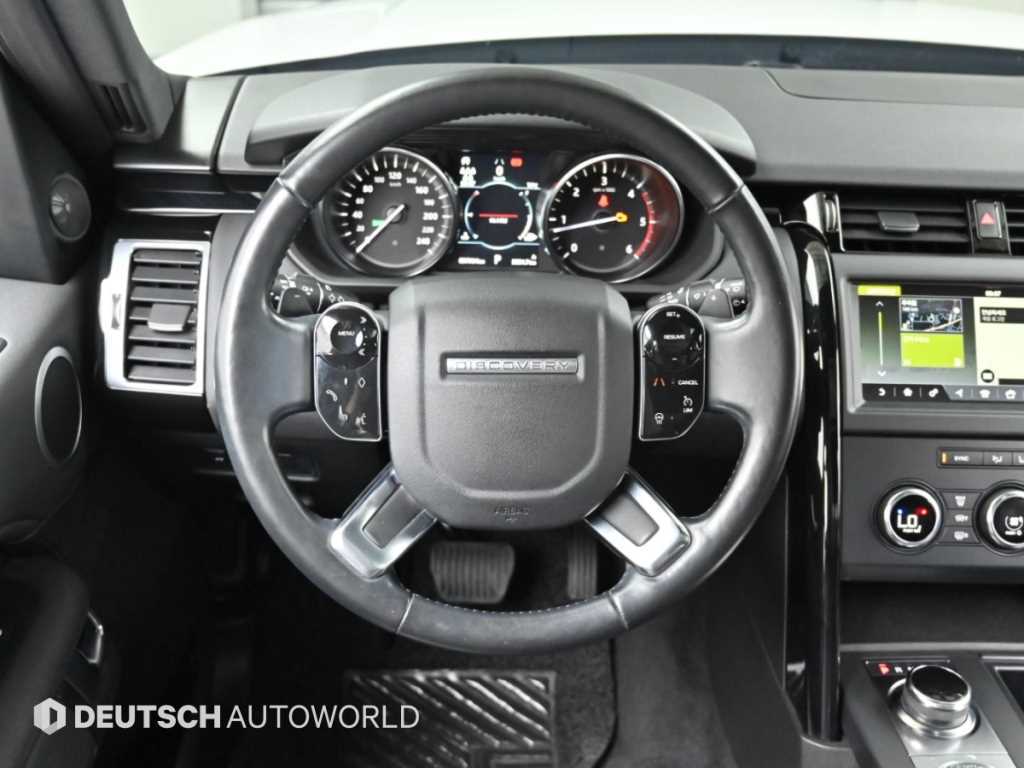 Land Rover Discovery — photo 13