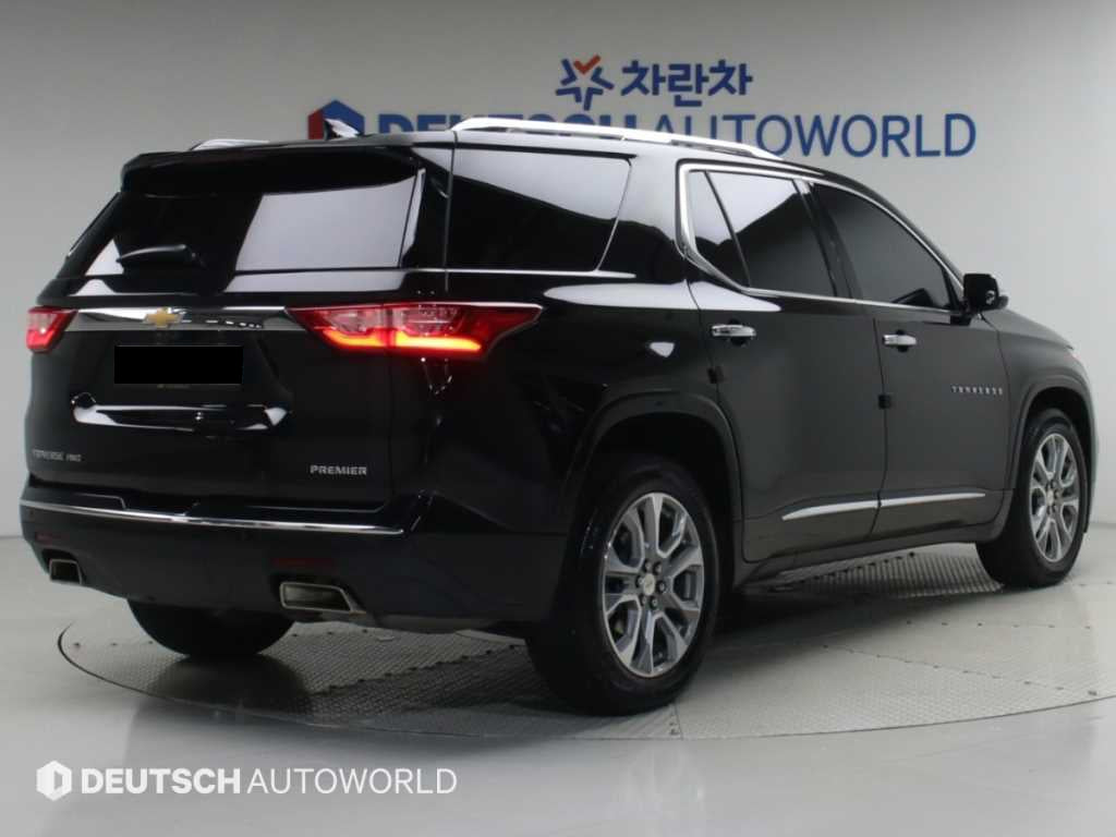 CHEVROLET Traverse — photo 02