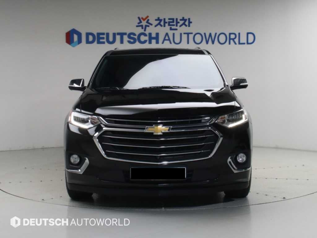 CHEVROLET Traverse — photo 03