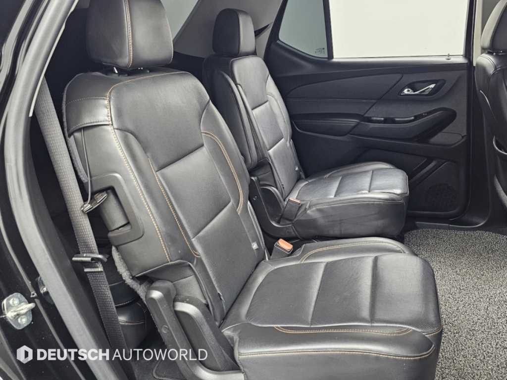 CHEVROLET Traverse — photo 12