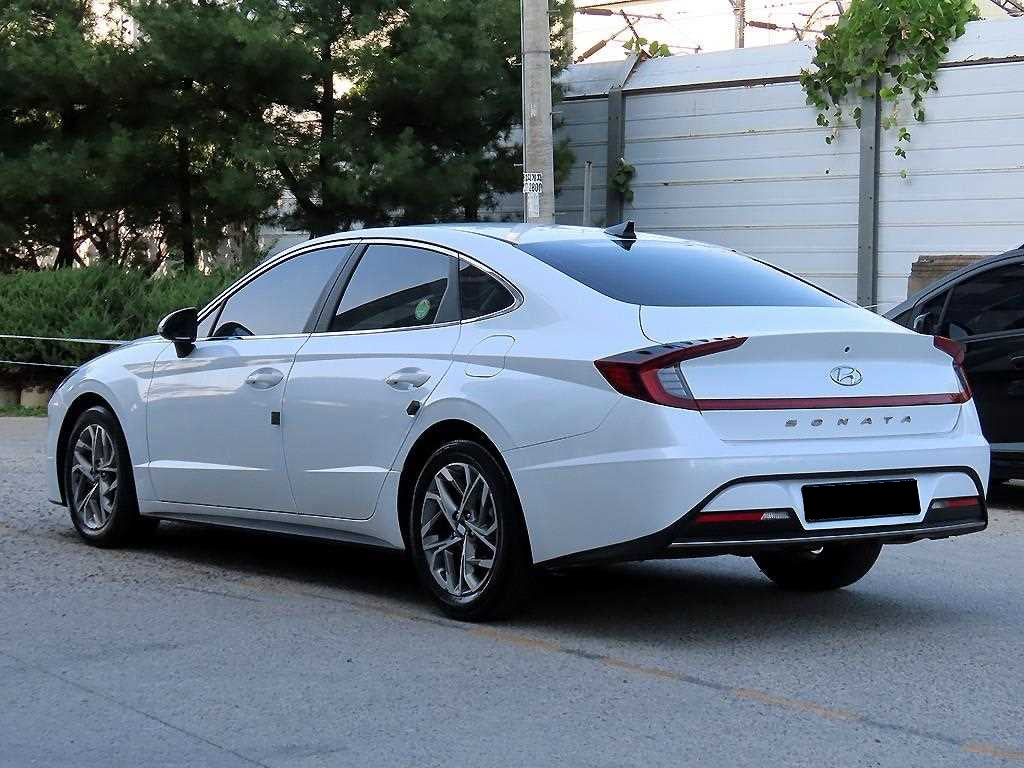 Hyundai Sonata — photo 03