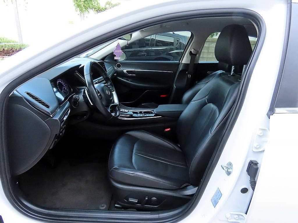 Hyundai Sonata — photo 05