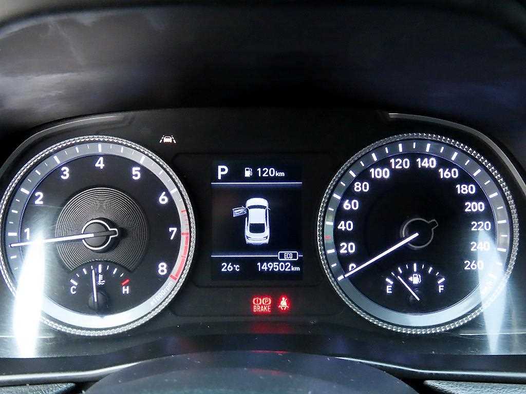 Hyundai Sonata — photo 09