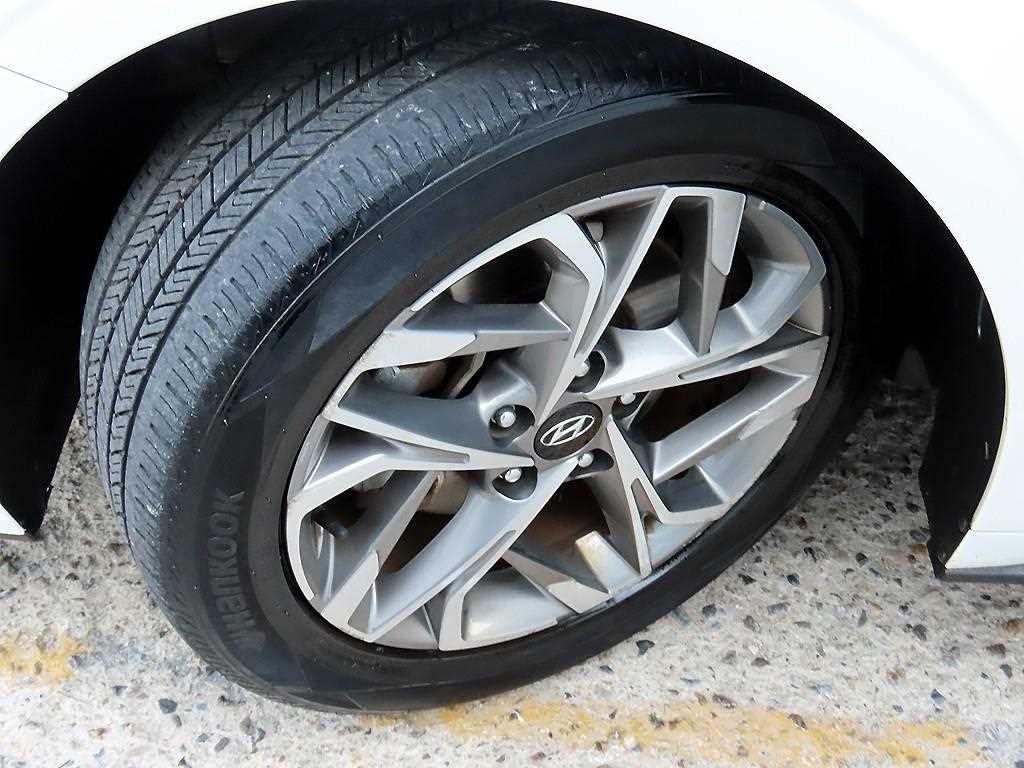 Hyundai Sonata — photo 20