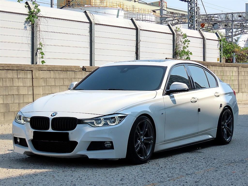 BMW 3-Series — photo 02