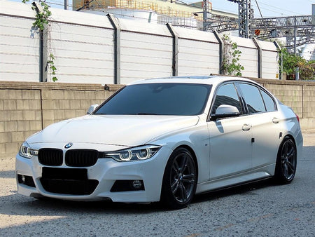 BMW 3-Series — photo 02