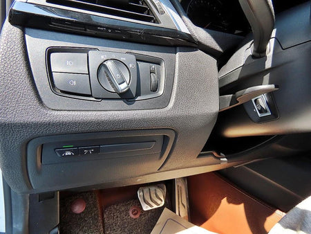 BMW 3-Series — photo 13