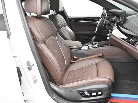 BMW 5-Series — photo 10