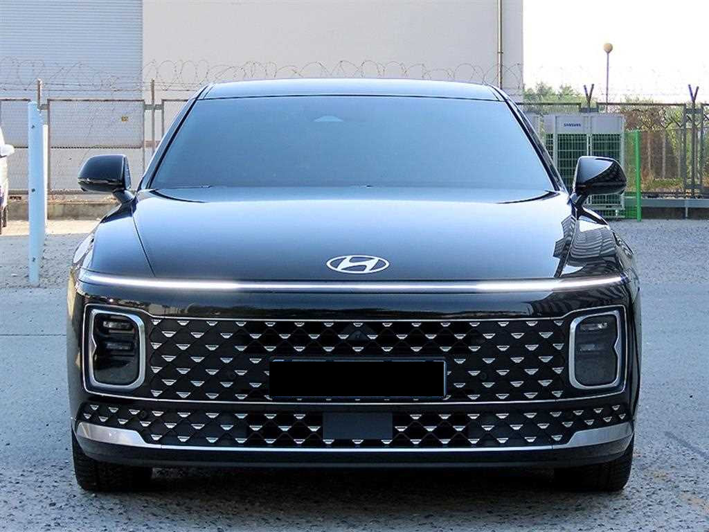 Hyundai Grandeur — photo 01