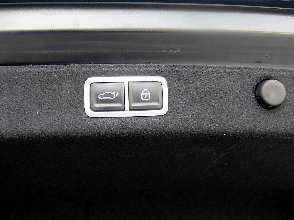 Hyundai Grandeur — photo 17