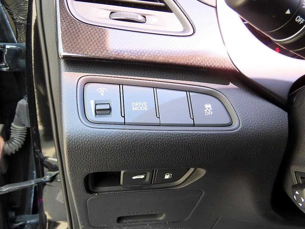 Hyundai Grandeur — photo 16
