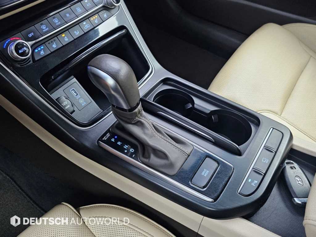 Hyundai Grandeur — photo 10
