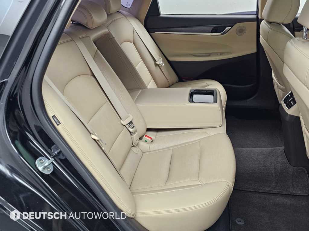 Hyundai Grandeur — photo 12