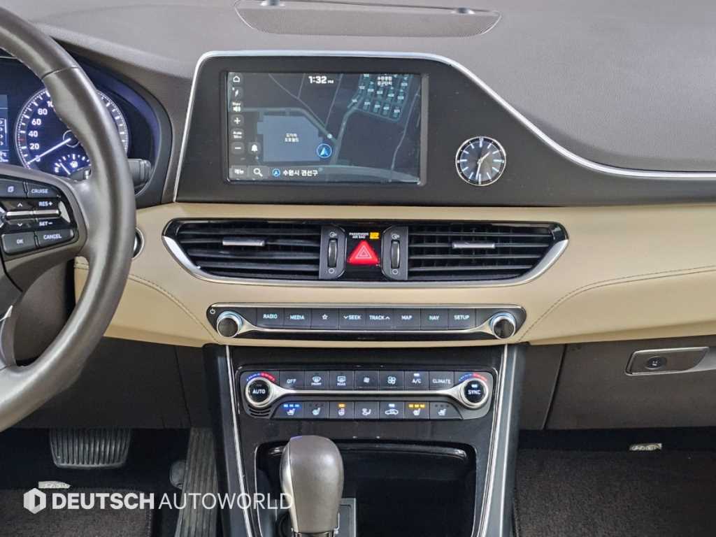 Hyundai Grandeur — photo 14
