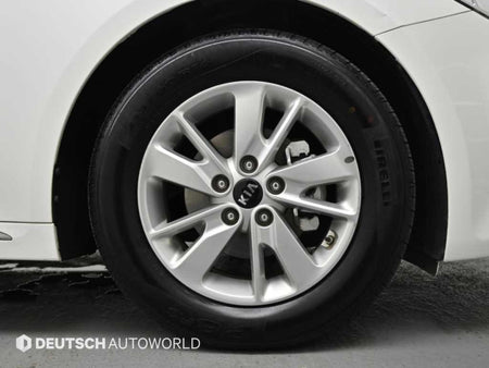 Kia K5 — photo 05