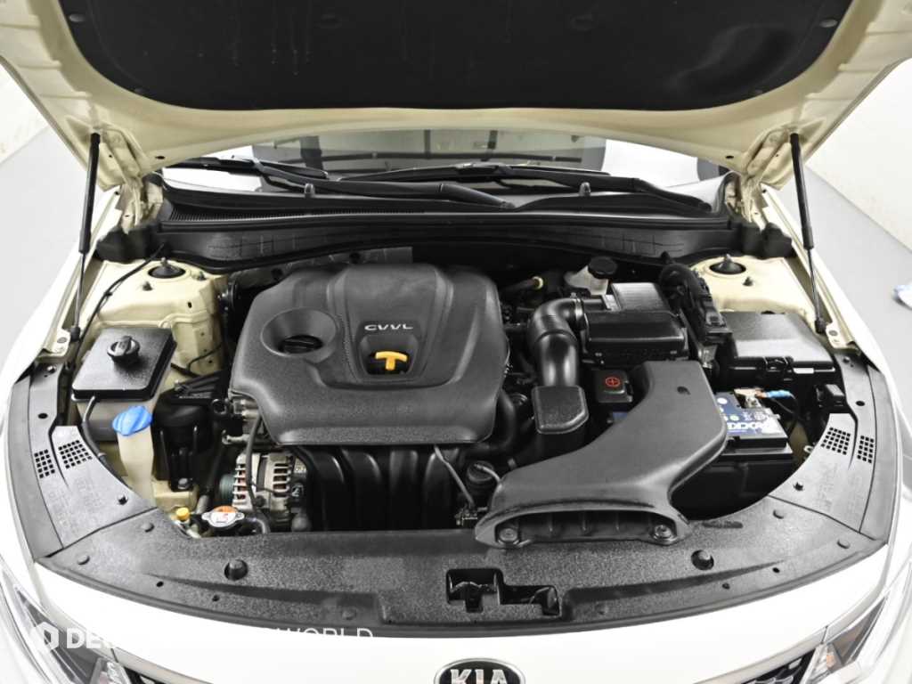 Kia K5 — photo 06