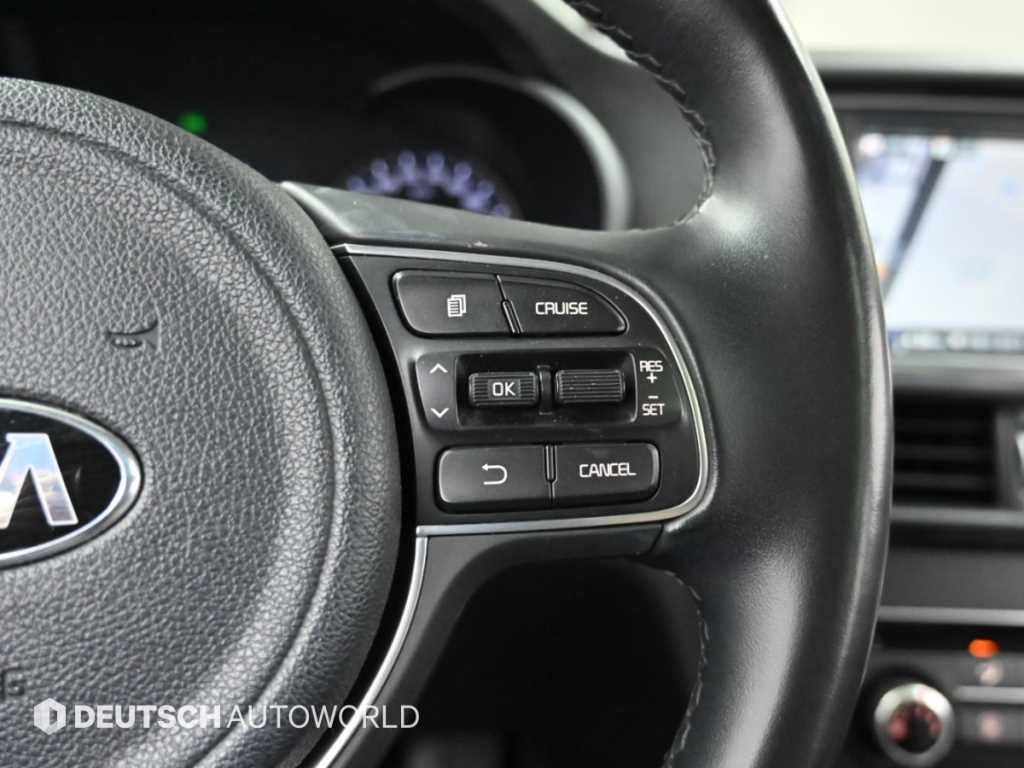 Kia K5 — photo 17