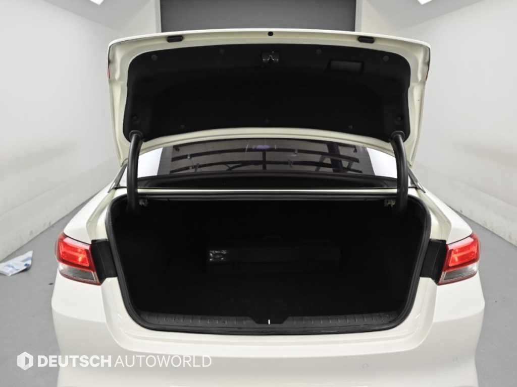 Kia K5 — photo 19