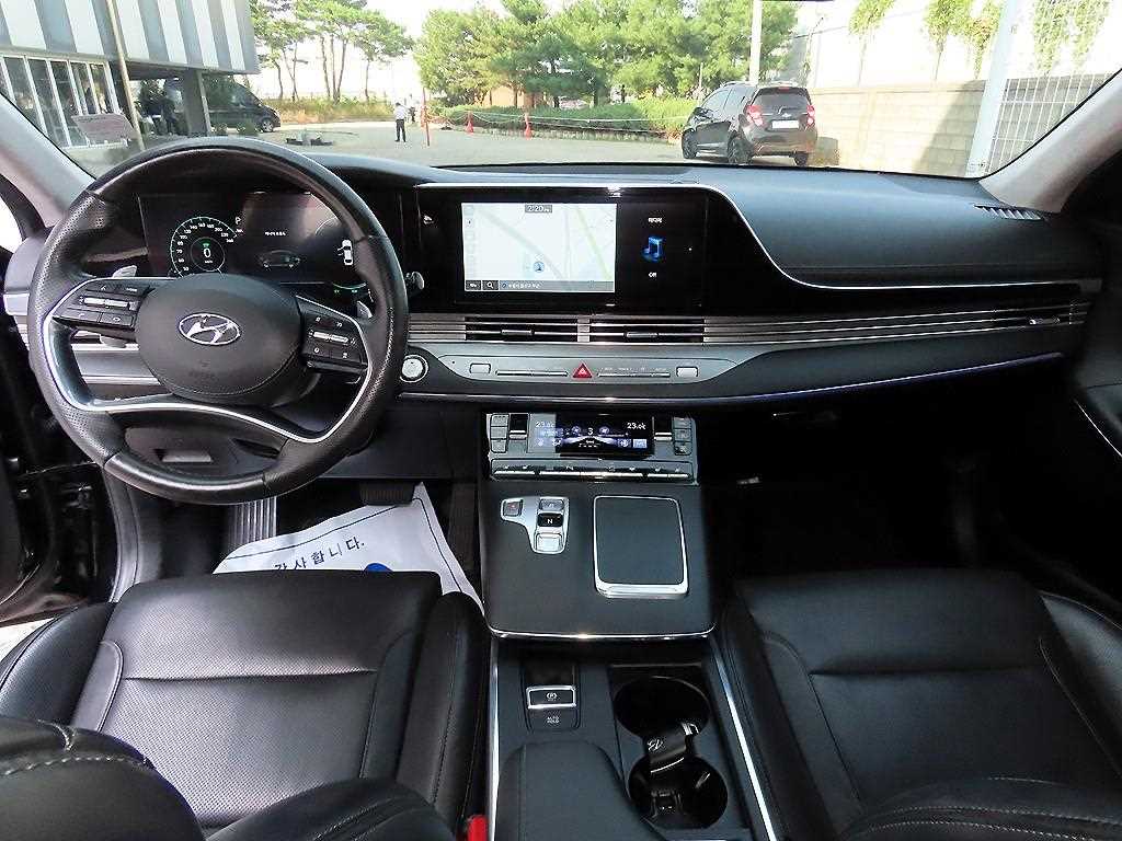 Hyundai Grandeur — photo 08
