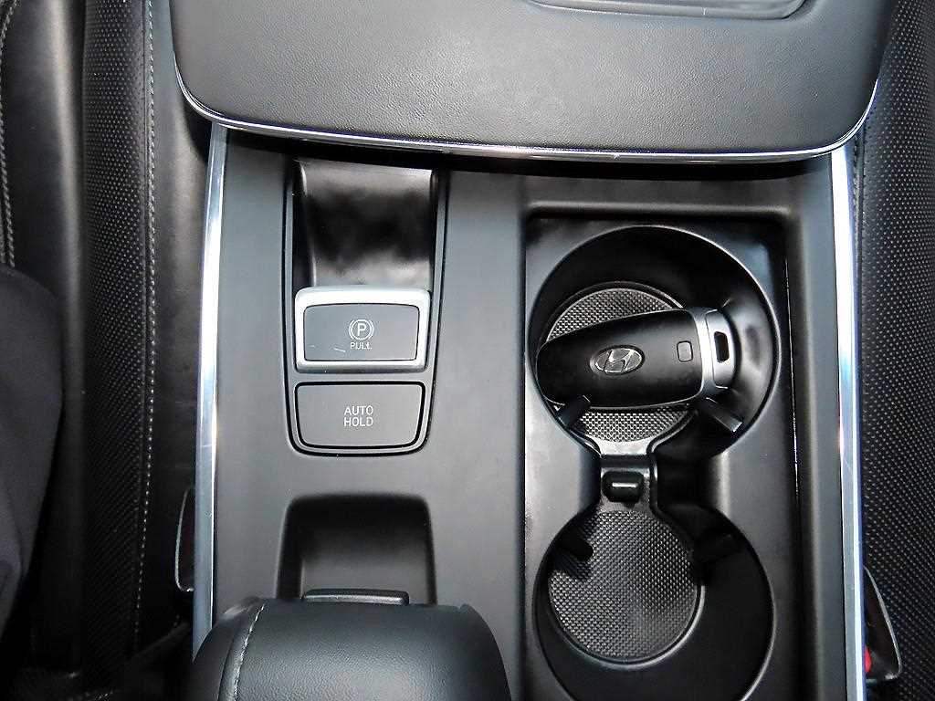 Hyundai Grandeur — photo 15