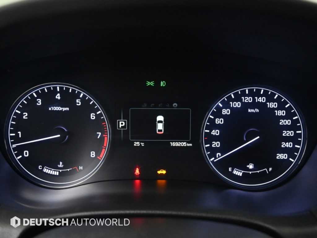 Hyundai Genesis — photo 08