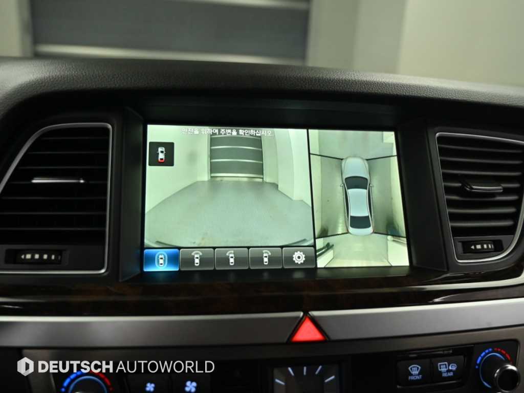 Hyundai Genesis — photo 15
