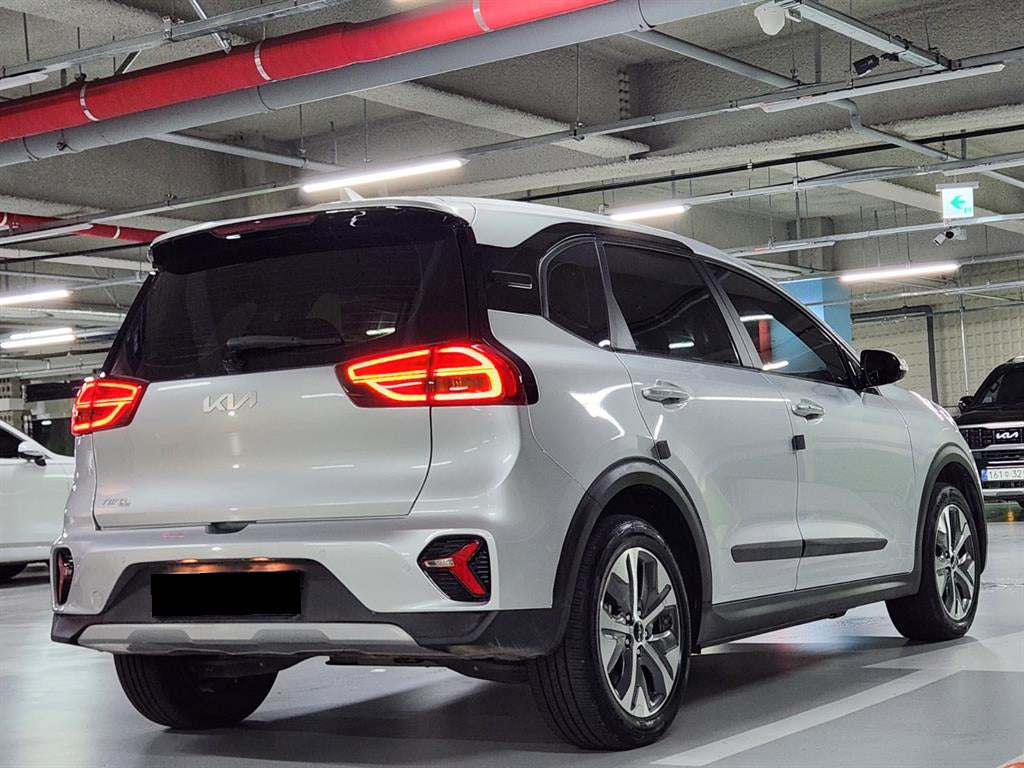 Kia Niro — photo 04