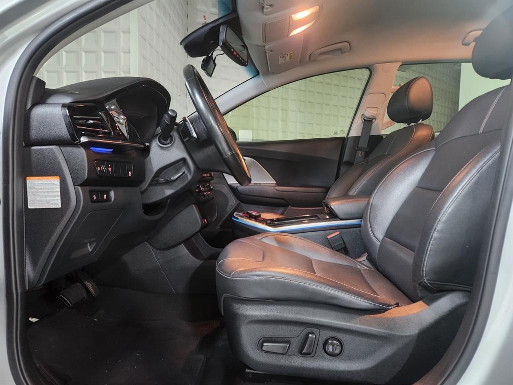 Kia Niro — photo 06