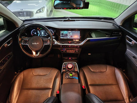 Kia Niro — photo 08
