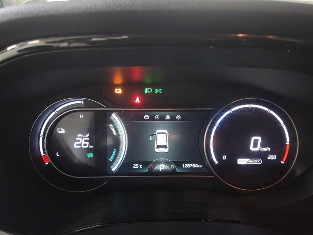 Kia Niro — photo 09