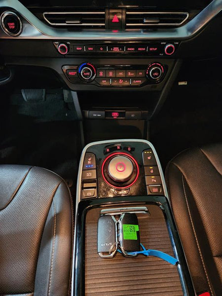 Kia Niro — photo 15