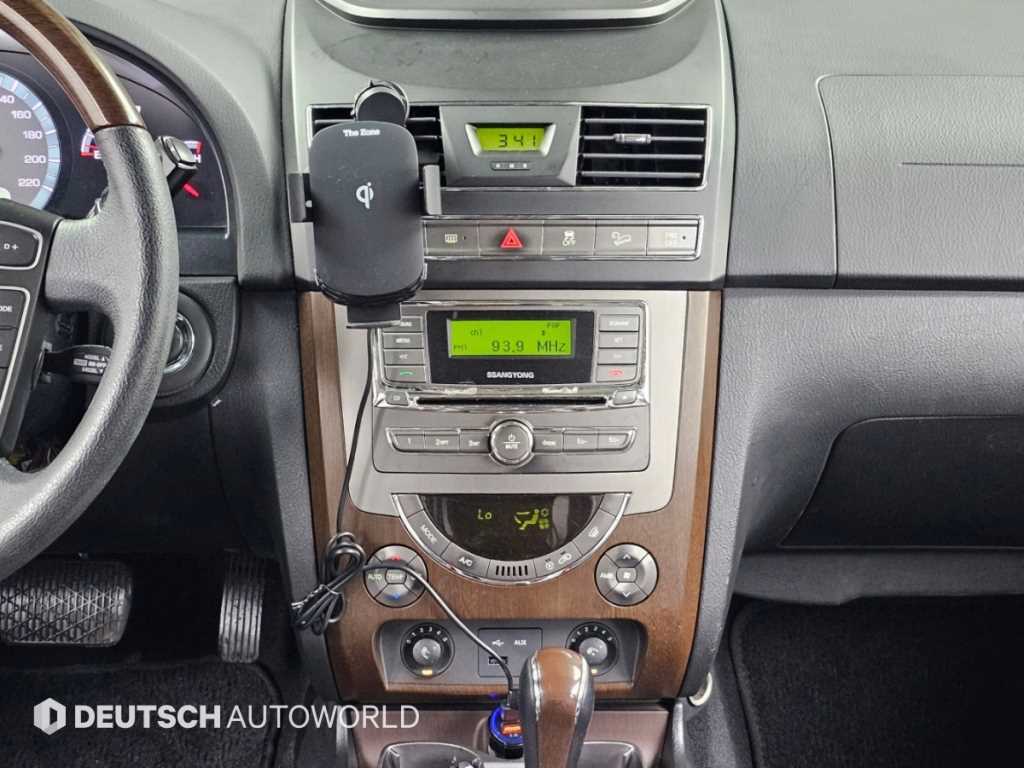 KGM Rexton — photo 14