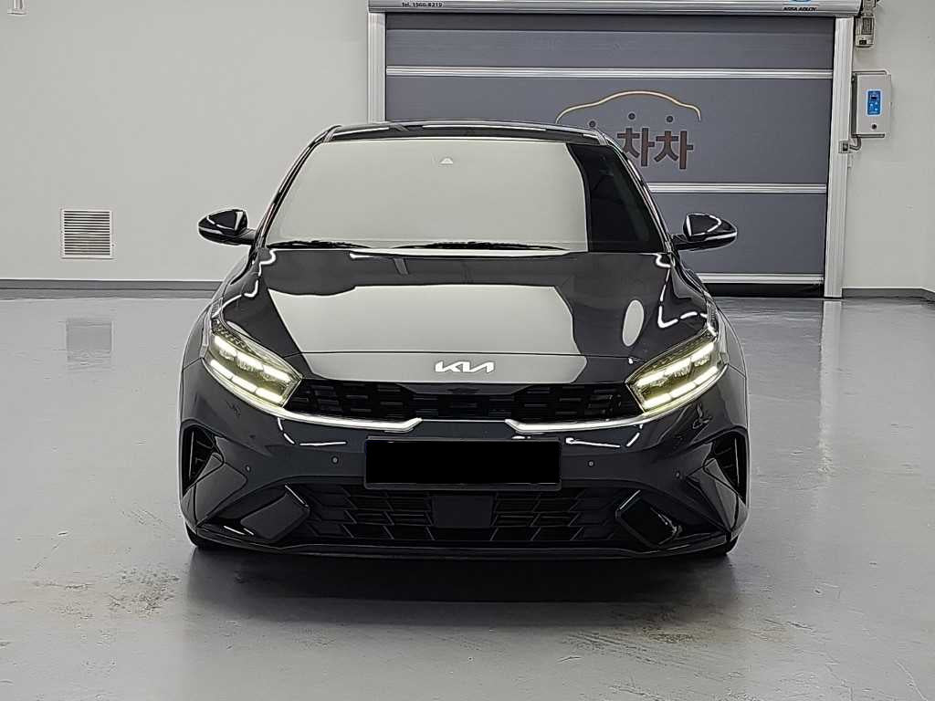 Kia K3 — photo 02
