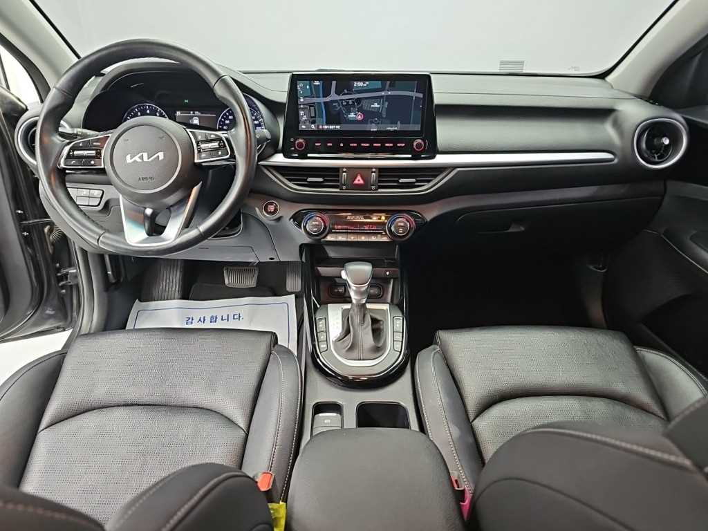 Kia K3 — photo 07