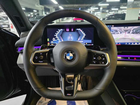 BMW 5-Series — photo 08