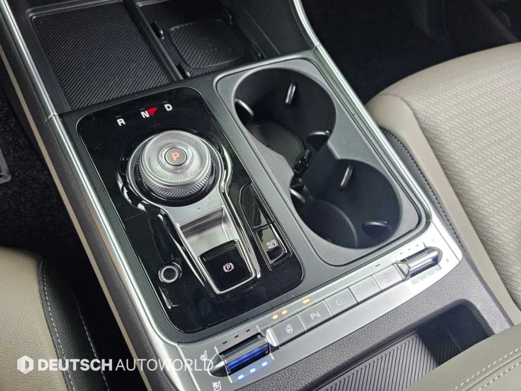 Kia Carnival — photo 09