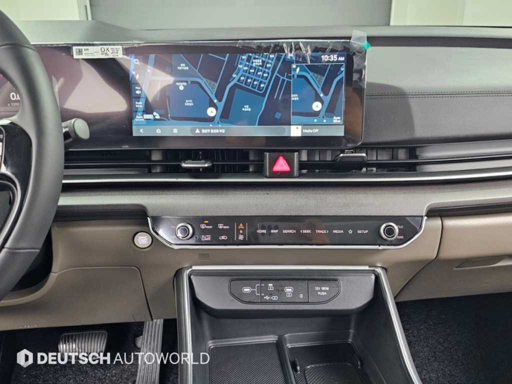 Kia Carnival — photo 14