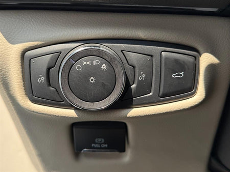 Lincoln MKZ — photo 12