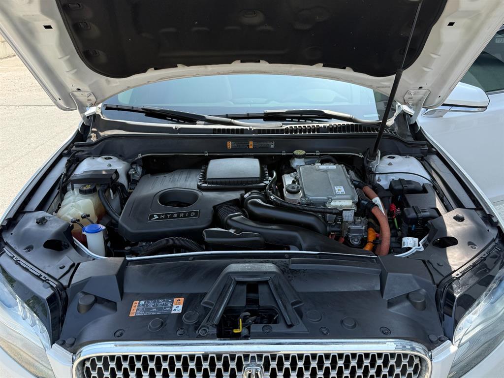 Lincoln MKZ — photo 18
