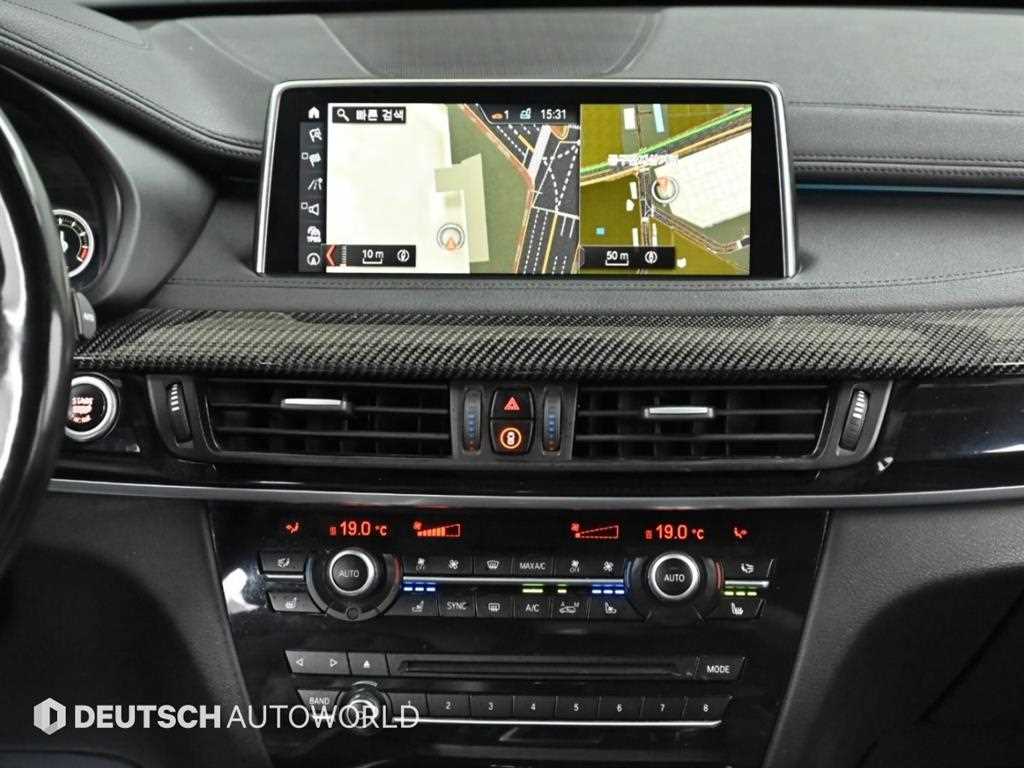 BMW X6 — photo 13